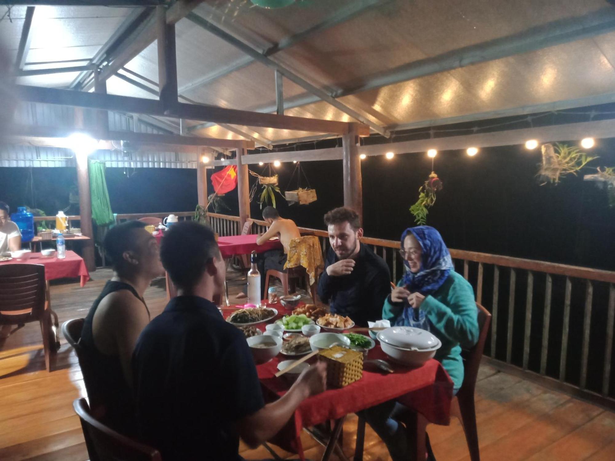 Tran Xuan Homestay Ba Be Экстерьер фото
